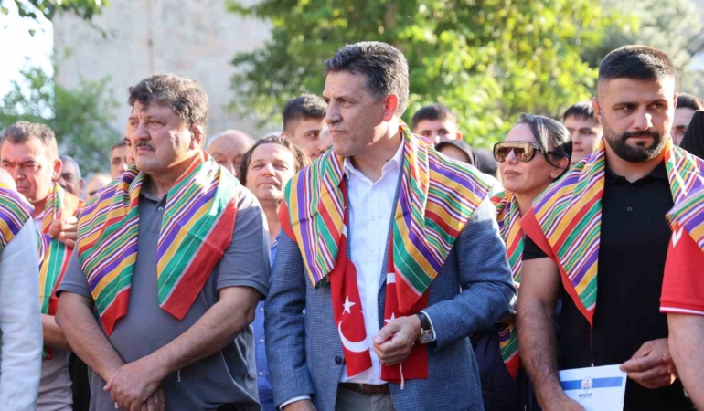 ismet-atli-karakucak-guresleri-sampiyonlar-kortejiyle-basladi-kZlXUgRV.jpg