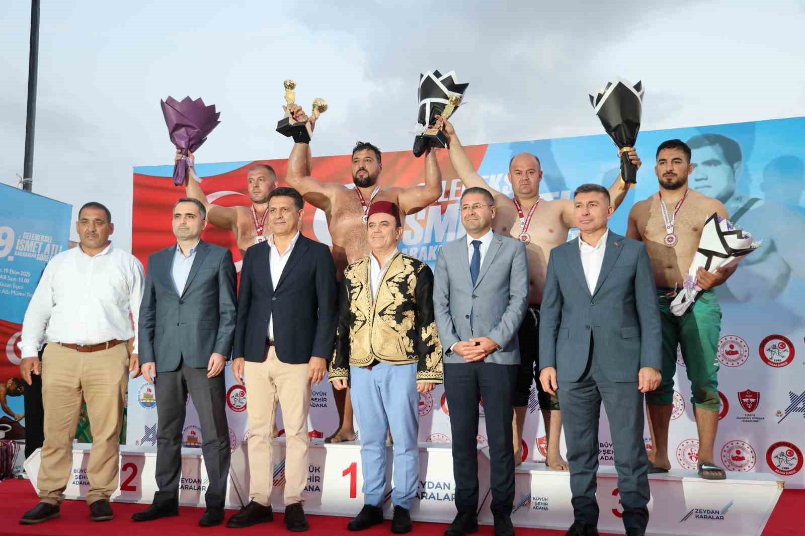 ismet atli karakucak gureslerini recep kara kazandi 14 NXZ7Hyem