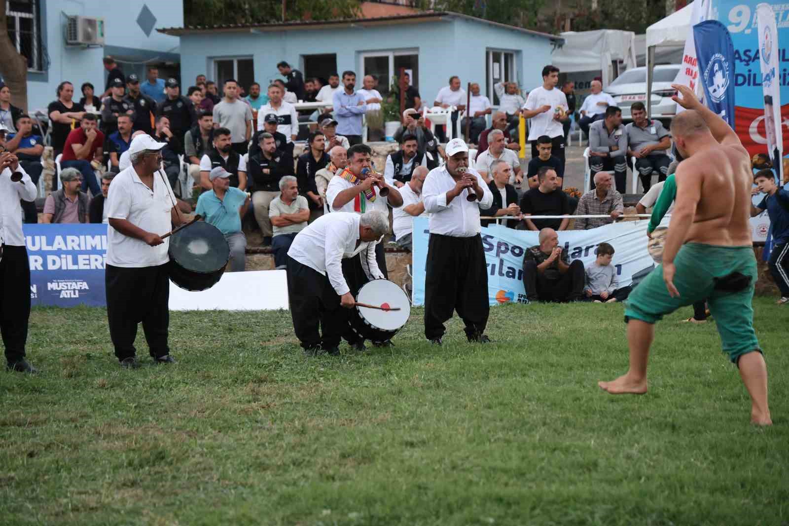 ismet atli karakucak gureslerini recep kara kazandi 7