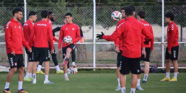 ismet-tasdemirin-akli-play-offta-IdktRQQH.jpg