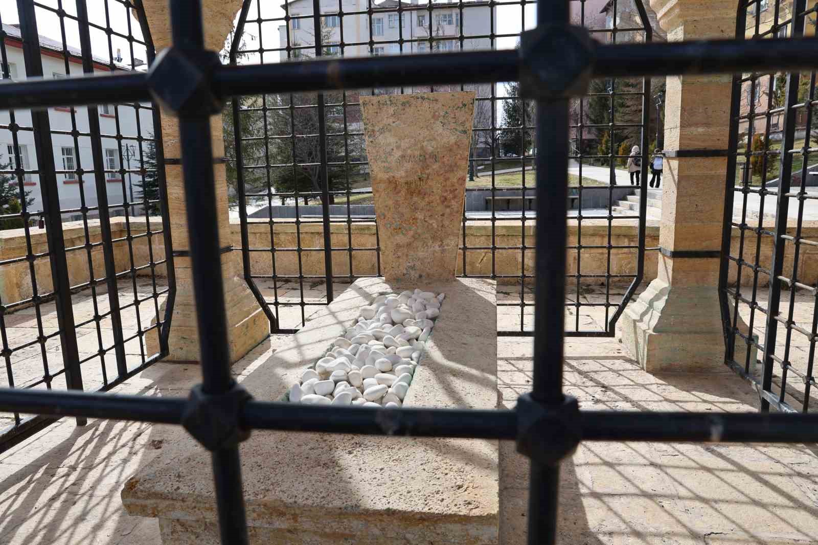 ismini bilmeyen yok ancak tanisan cok az sivasli bir sultan ve gonul insani kadi Ah7V56Iz