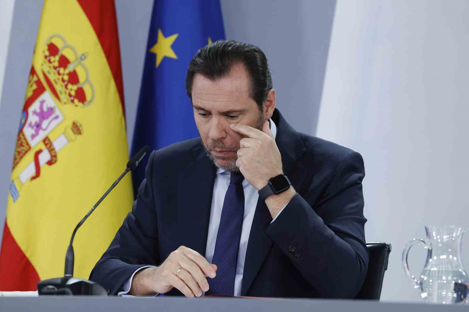 ispanya hukumeti 45 kisinin hayatini kaybettigi tren kazasi icin 20 milyon euro tazminat odeyecek zhDZ9jaW