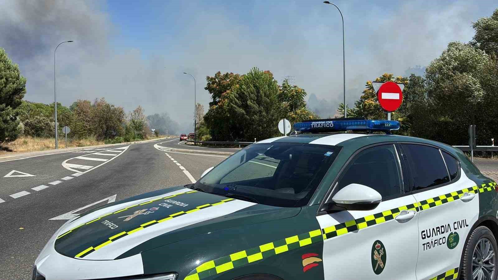 ispanyadaki orman yanginlarinda yaklasik 45 bin hektarlik alan kul oldu 0 dmRK5ZOk