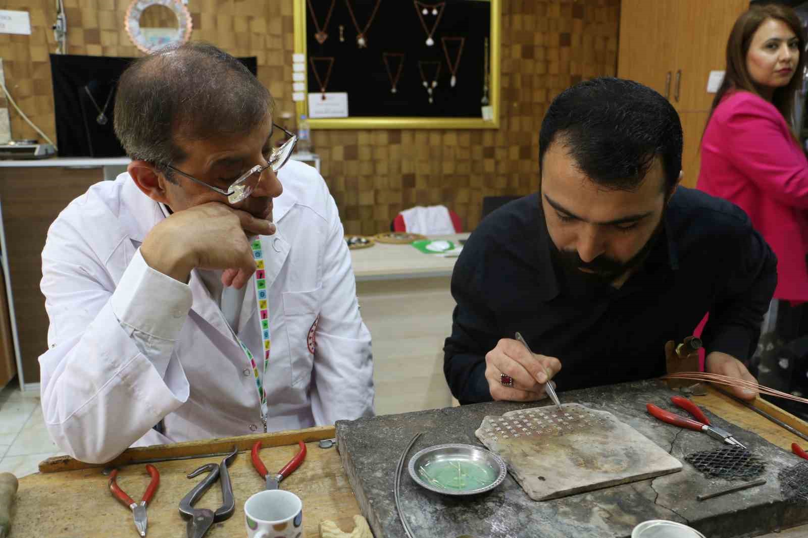 ispanyol turistler ab projesi kapsaminda diyarbakira geldi 5 1n3D1rC8