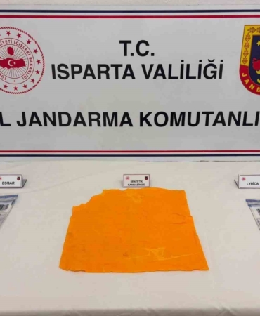 ispartada-10-bin-kullanimlik-sentetik-uyusturucu-ele-gecirildi-1-tutuklama-hQMVO9mP.jpg