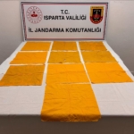ispartada-64-bin-kullanimlik-sentetik-uyusturucu-operasyonu-RVHBi6F2.jpg