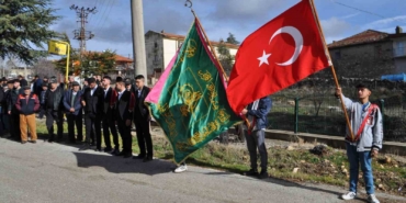 ispartada-asirlik-sancak-kaldirma-ve-asker-ugurlama-gelenegi-HguV77pc.jpg