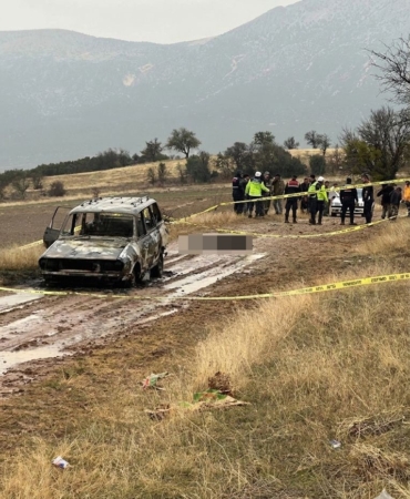 ispartada-daglik-alanda-yanmis-aracin-kenarinda-bassiz-erkek-cesedi-bulundu-6MVTCysM.jpg