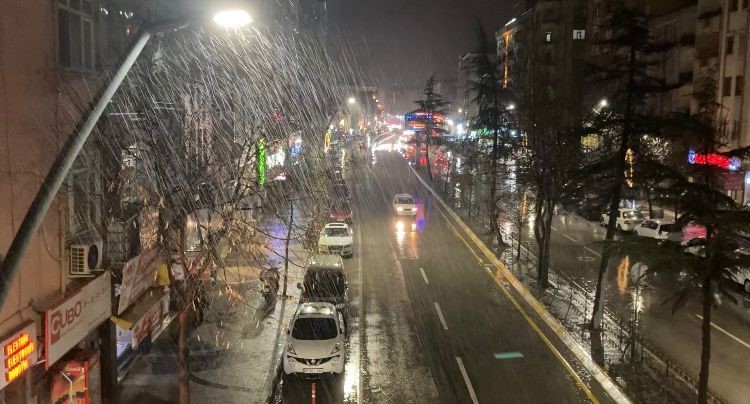 Isparta’da fırtına nedeniyle motosiklet ve motokuryelere trafik kısıtlaması 4 ispartada firtina nedeniyle motosiklet ve motokuryelere trafik kisitlamasi 0 WVCYdkTE