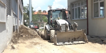 ispartada-kanalizasyon-hatti-calismasinda-gocuk-meydana-geldi-1-isci-yaralandi-UE3TjiGj.jpg