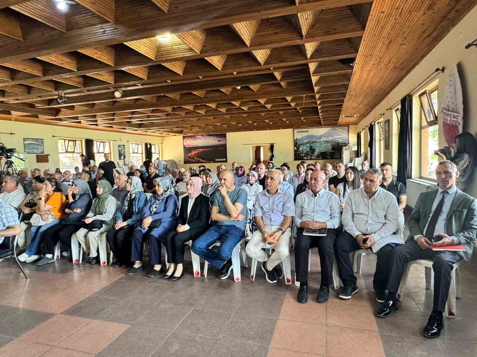 ispartada kayalarin tehdit ettigi mahallenin gelecegi masaya yatirildi 9 DNnAzA18