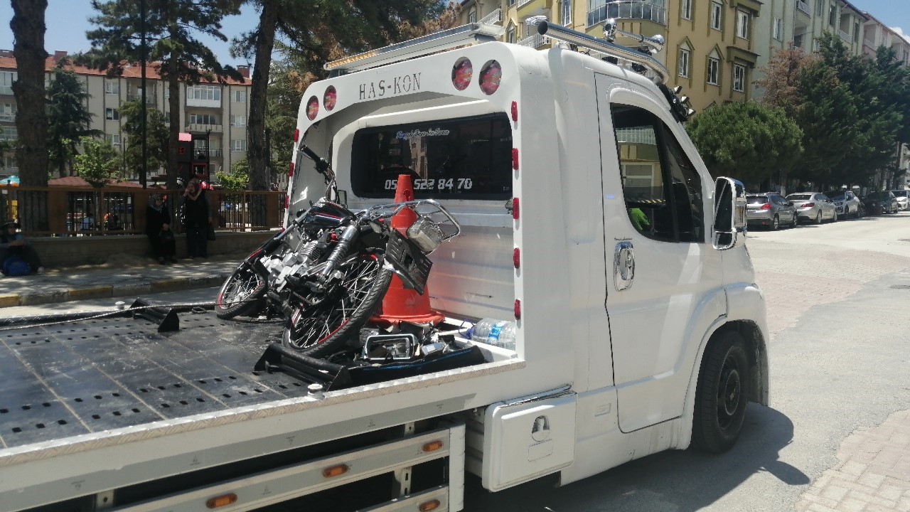 Isparta’da otomobil ile motosiklet çarpıştı: 1 yaralı 5 ispartada otomobil ile motosiklet carpisti 1 yarali 1 JHHlqPag