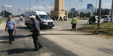 ispartada-ticari-arac-ile-otomobil-carpisti-1-yarali-X6EIQmEM.jpg
