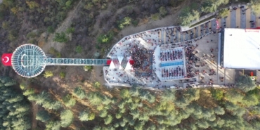 ispartada-yukseklik-korkusunu-unutturan-cam-teras-1-milyon-ziyaretciyi-asti-33sSAZnj.jpg