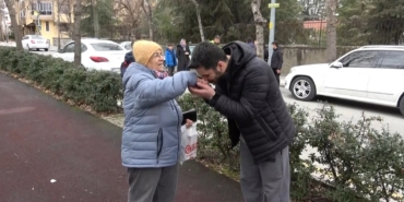 ispartaya-gezmeye-geldi-buldugu-cuzdanla-insanlik-dersi-verdi-BMCu2gcQ.jpg