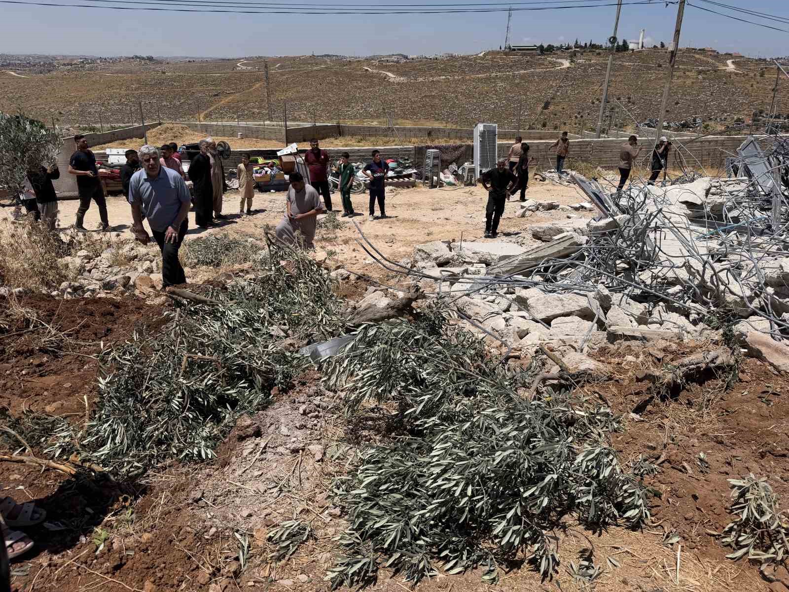 israil bati seriada masum sivillerin evlerini yerle bir etti 3