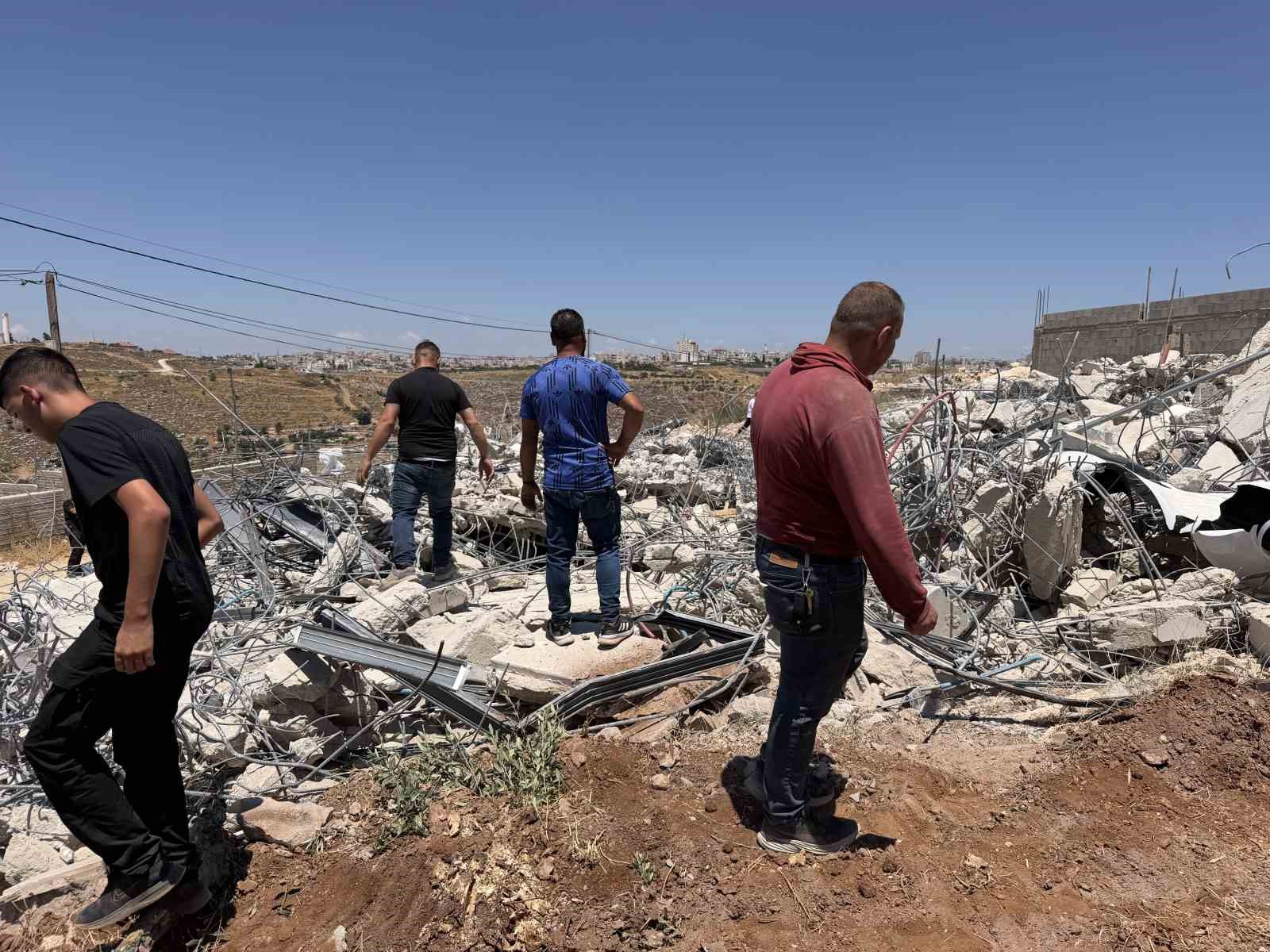 israil bati seriada masum sivillerin evlerini yerle bir etti 4 9FEwmPOL