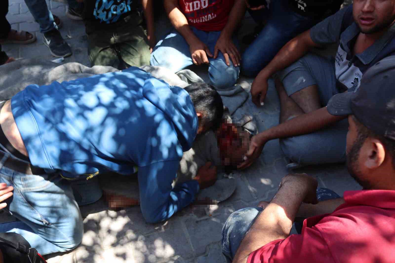 israil gazzede karakola hava saldirisi duzenlendi 1i cocuk 6 kisi hayatini kaybetti 1 CIDqeKMA