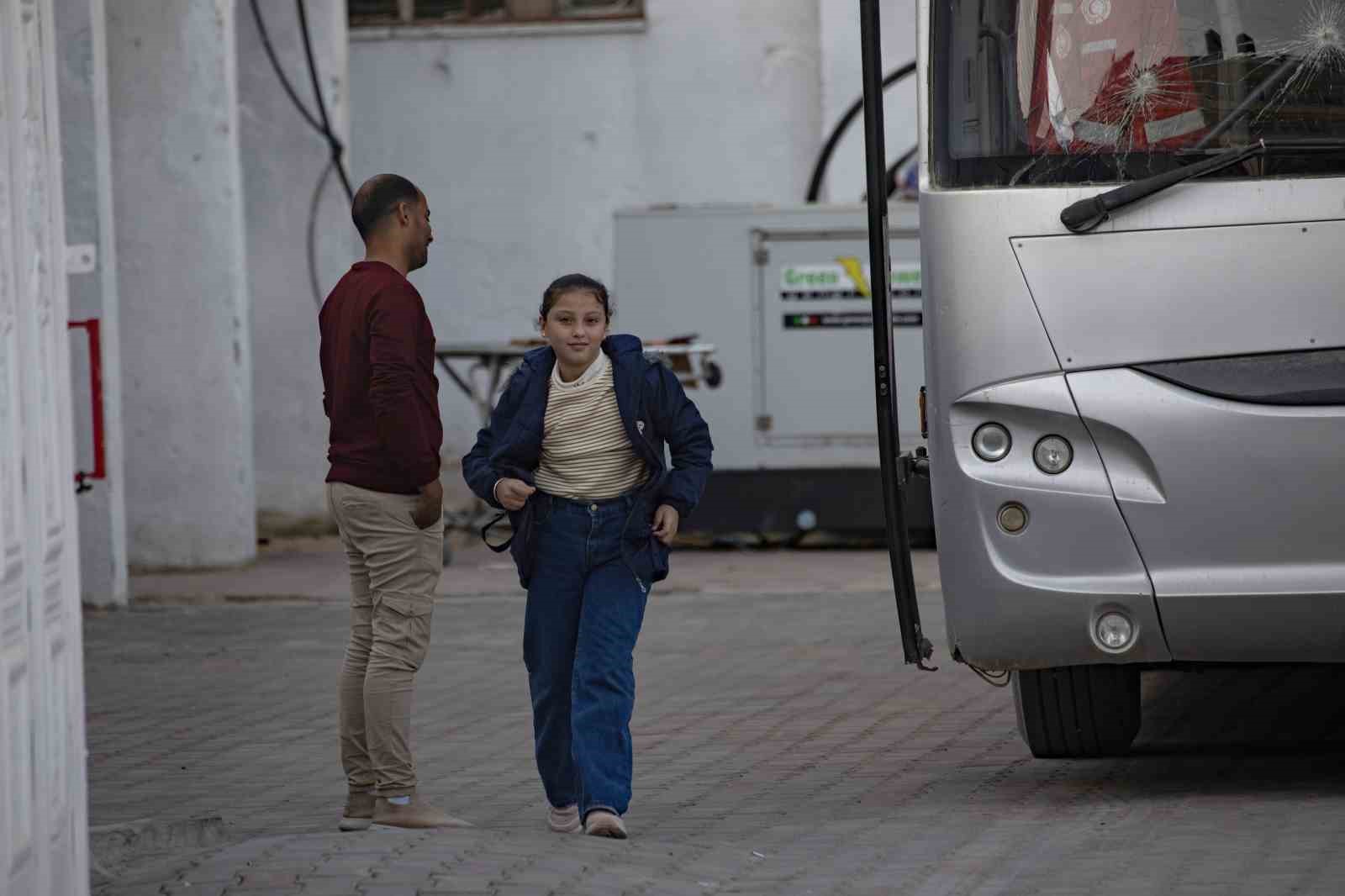israil refah sinir kapisini yeniden acti 2 RbF7vPQc