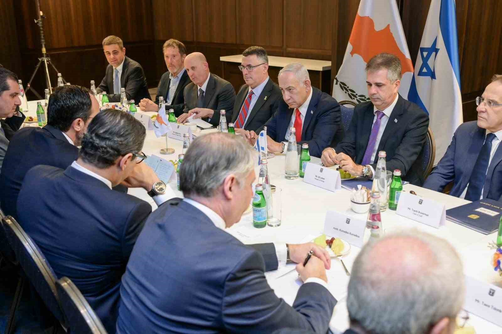 israil yunanistan ve gkry arasinda uclu zirve 5 kSSD4MbR