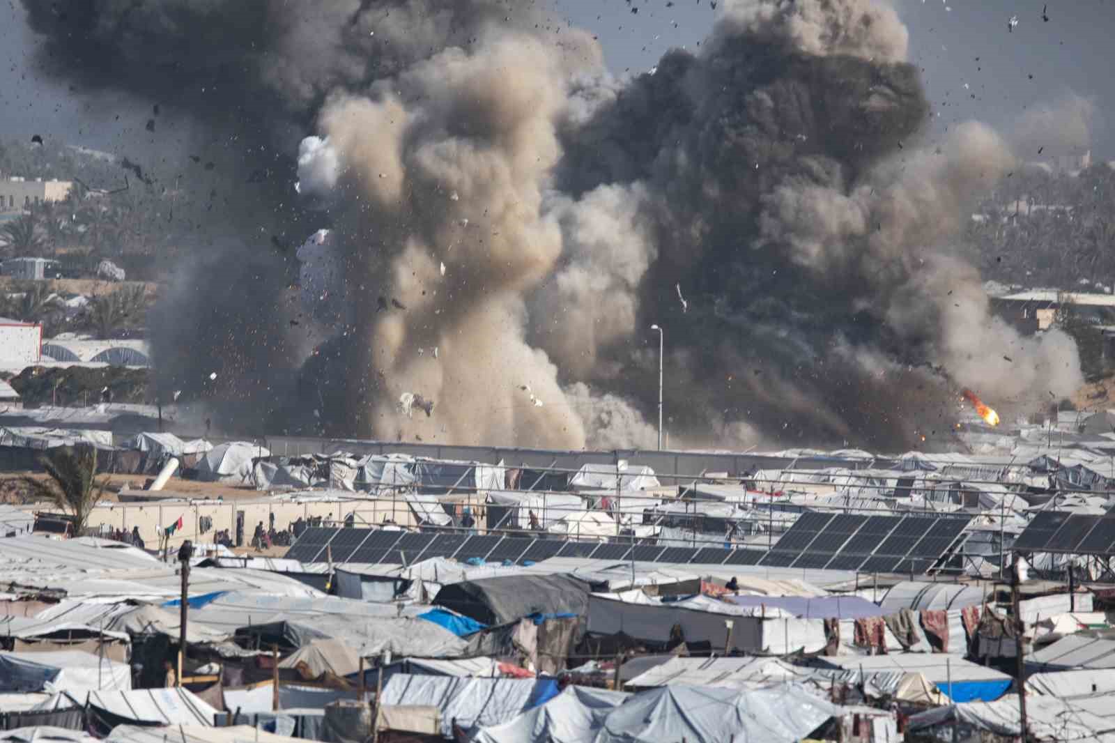 israilin gazzede yerlesim yerlerine yonelik saldirilarinda can kaybi 31e yukseldi 0 MyQtOSO3