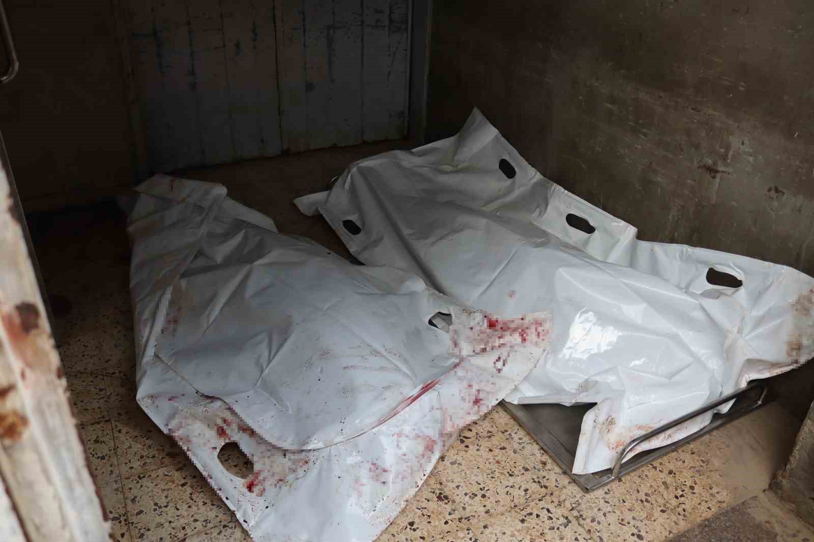 israilin hamasin ust duzey komutani saadi hedef aldigi saldirida can kaybi 4e yukseldi 3 fqIhMd3N