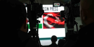 israilin-saldirisinda-bacagini-kaybeden-gazzeli-gazeteci-meslektaslarina-seslendi-AZOBIylT.jpg