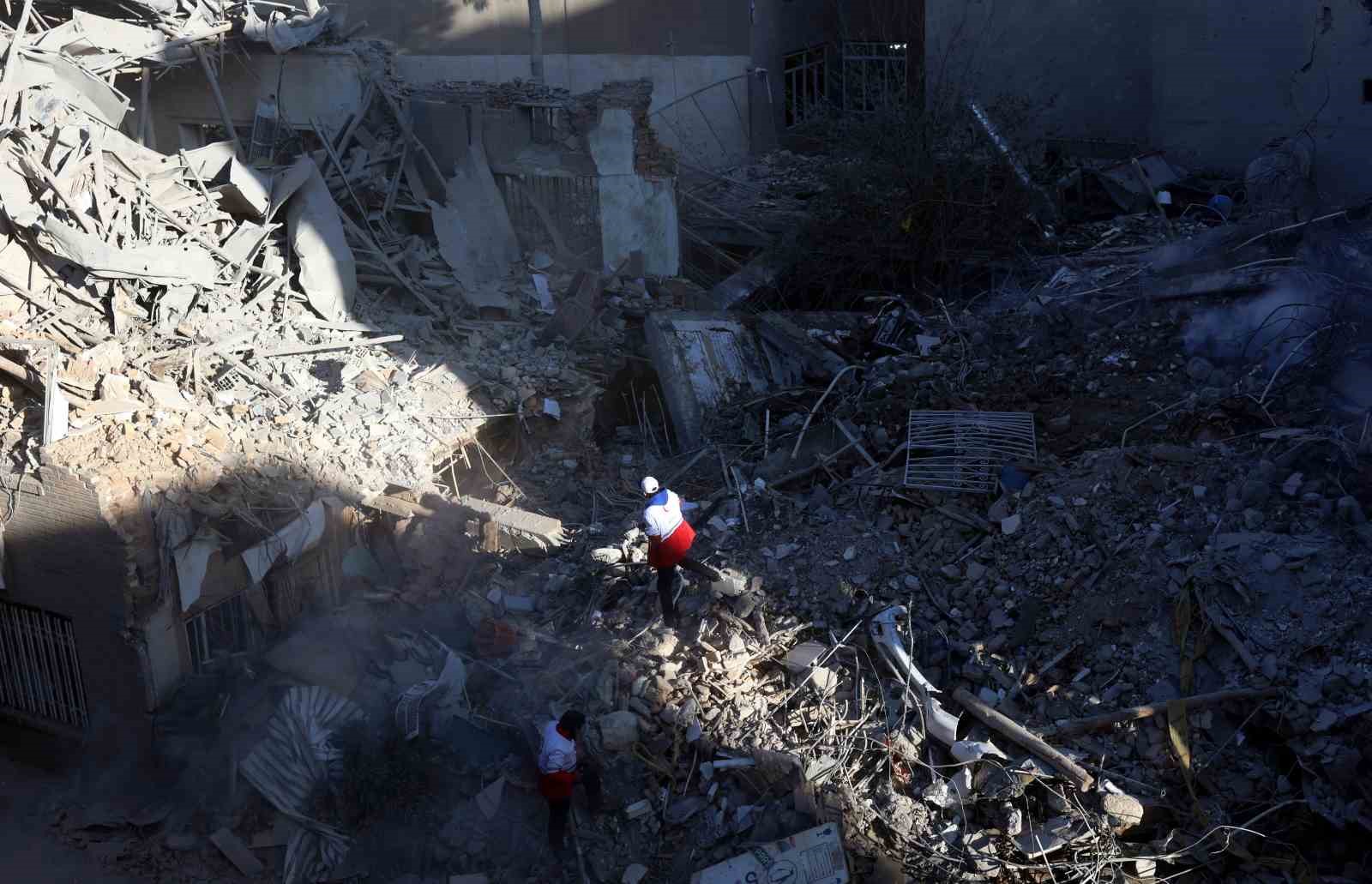 israilin tahran saldirisinda bir sinagogda genis kapsamli hasar olustu 2 isI1syu1
