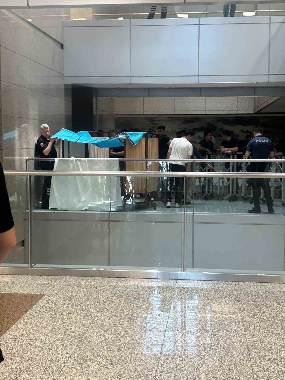 istanbul adalet sarayinda hirsizlik zanlisi intihar etti 0 6sJ8EawD