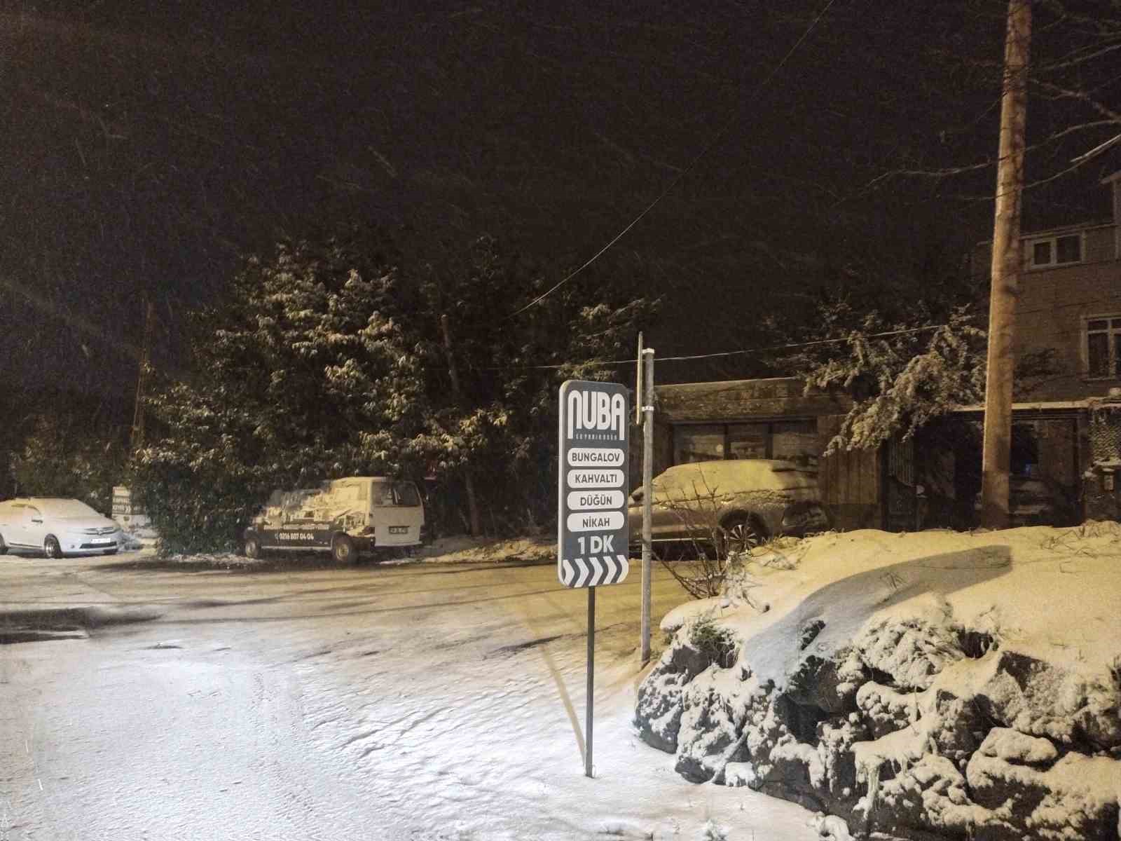 istanbul anadolu yakasinda kar yagisi etkisini arttirdi 1 gjS2aHTv
