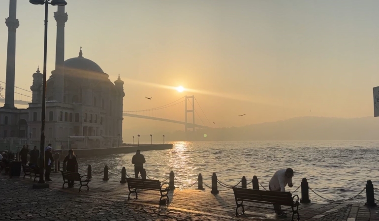 istanbul-bogazinda-sis-etkili-oluyor-WpgAAhki.jpg