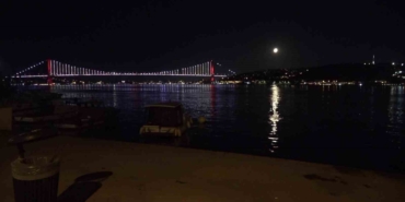 istanbul-bogazinda-yakamoz-manzarasi-98vizS6S.jpg