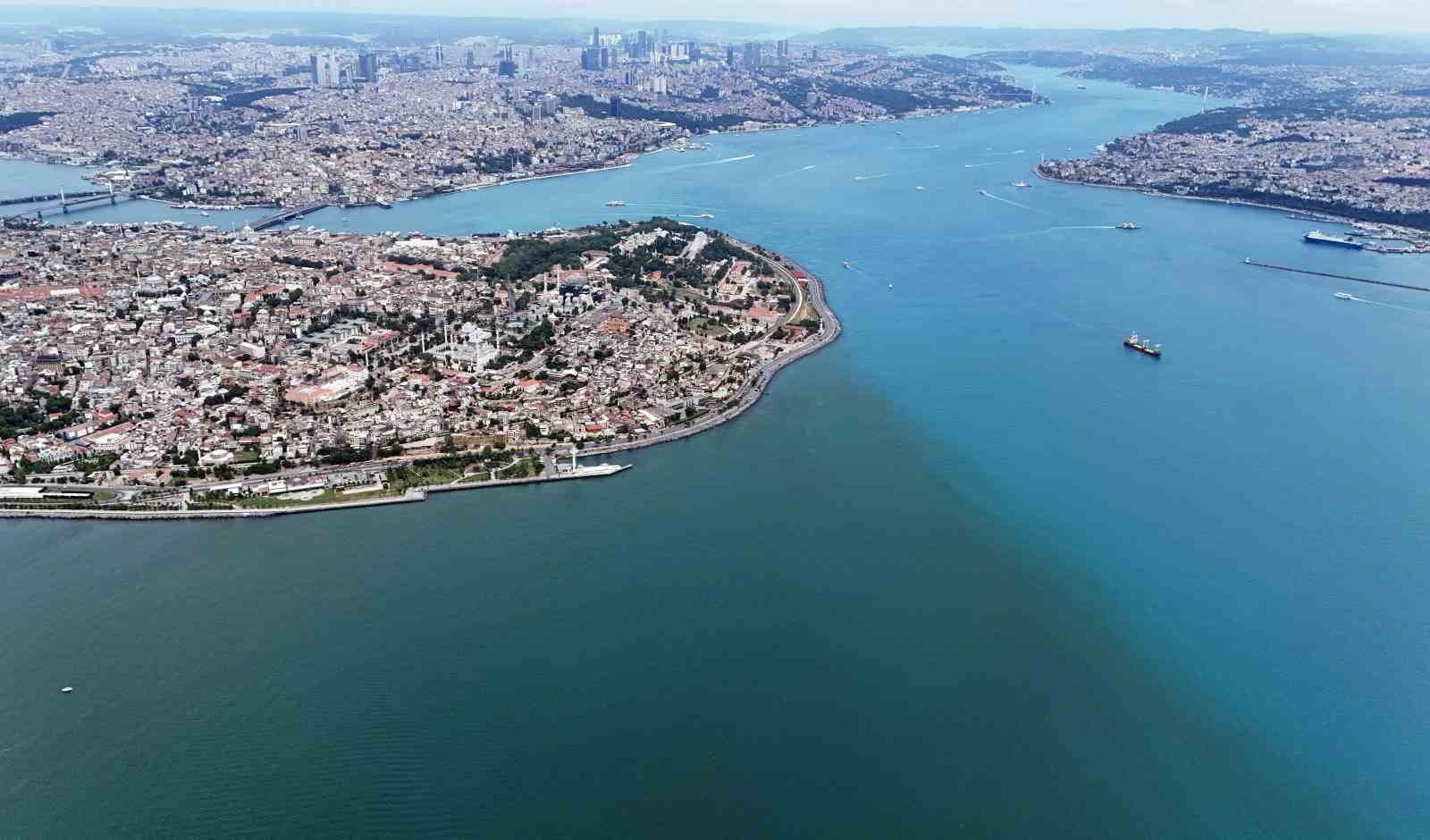 İstanbul Boğazı’nın turkuaz görünümü tabloya dönüştü 8 istanbul bogazinin turkuaz gorunumu tabloya donustu 4 SMuInRWF