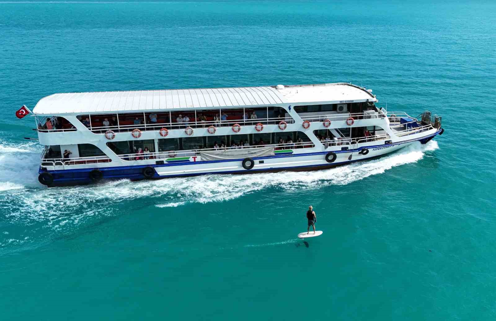 istanbul bogazinin turkuaz sularinda elektrikli sorf 2 dKDGsFV2