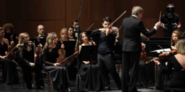 istanbul-devlet-senfoni-orkestrasi-aralik-ayinin-ilk-konserinde-keman-virtuozu-robert-lakatosu-agirladi-Cb5nlu66.jpg