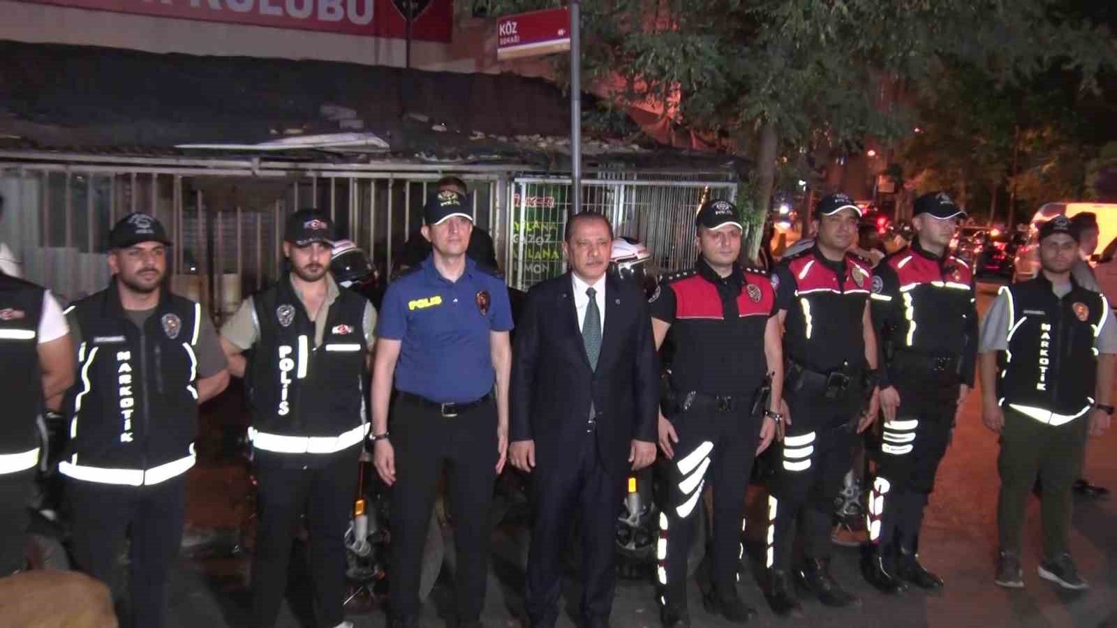 istanbul emniyet muduru yildiz sislideki narkotik ve asayis denetimine katildi 3 gtkzTsQL