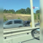 istanbul-havalimani-yolunda-hafriyat-kamyonu-devrildi-olay-yerine-cok-sayida-saglik-ve-itfaiye-ekibi-2Yfxa25Y.jpg