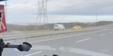 istanbul-havalimani-yolunda-ters-yonde-giden-arac-kamerada-mVMO5stw.jpg