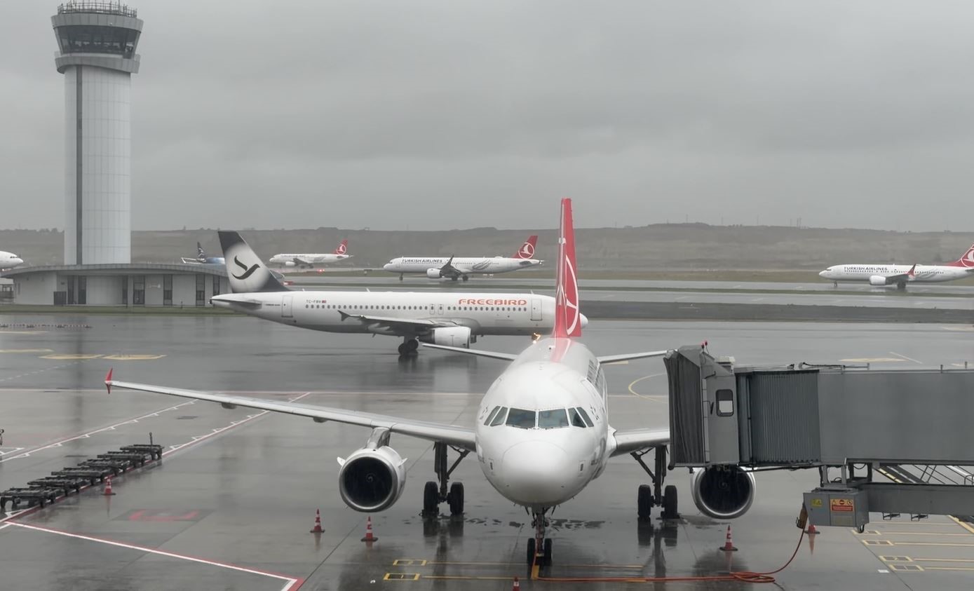 istanbul havalimaninda yagmur 1 McOpDLWe