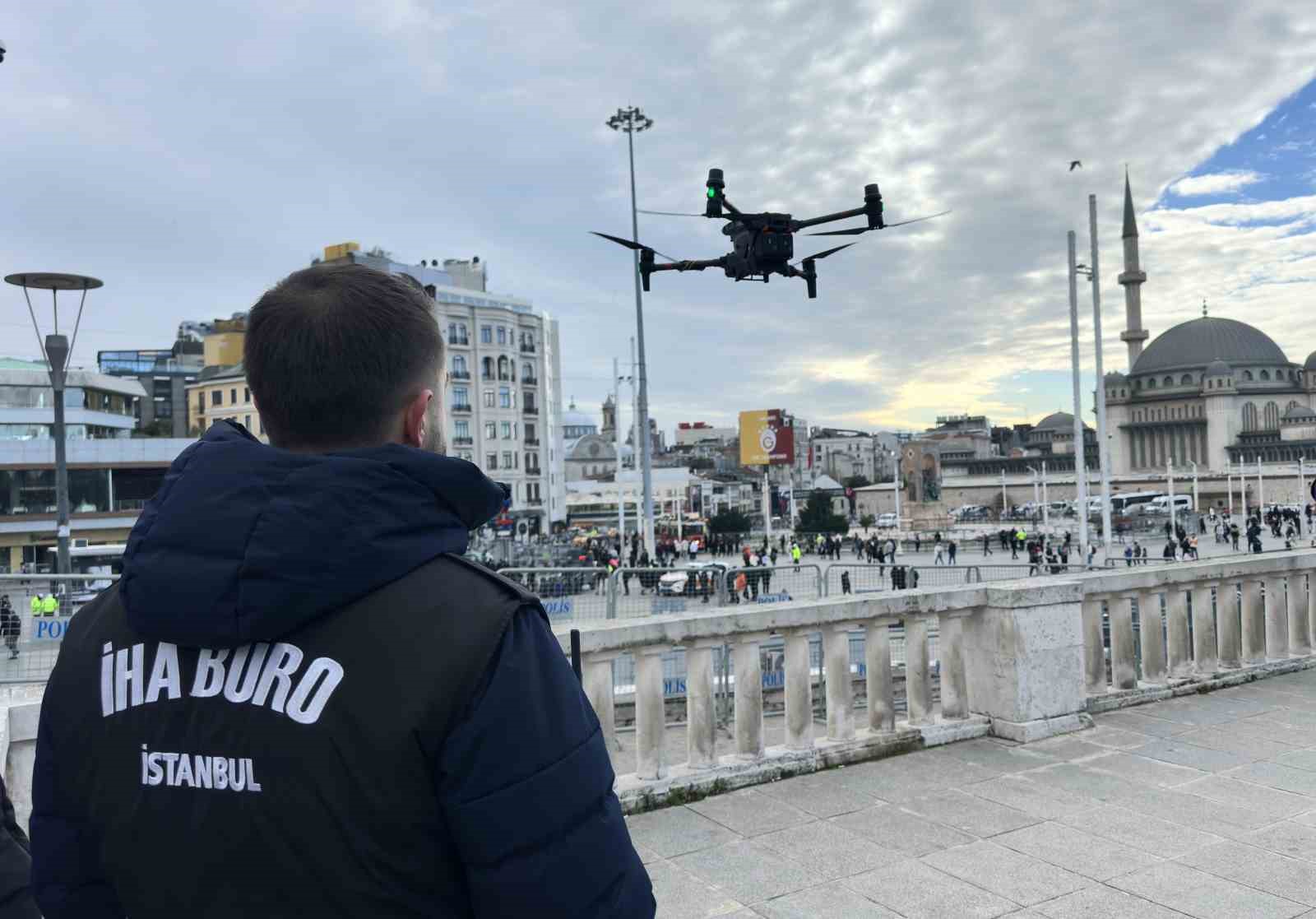 İstanbul İl Emniyet Müdürü Selami Yıldız: "Suçla mücadelede teknolojinin bütün imkanlarından faydalanıyoruz" 6 istanbul il emniyet muduru selami yildiz sucla mucadelede teknolojinin butun imkanlarindan faydalaniyoruz 2 l4H9NAvt