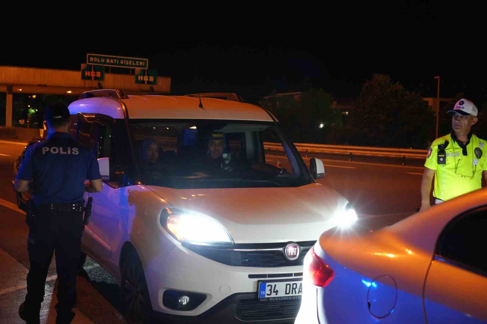 İstanbul ile Ankara’nın köprüsü Bolu geçişinde NATO denetimleri 10 istanbul ile ankaranin koprusu bolu gecisinde nato denetimleri 6 5wZI1JUi