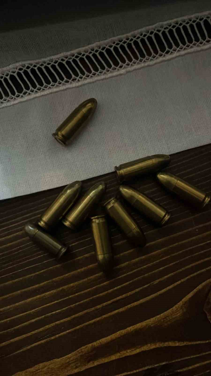 istanbul merkezli deas operasyonunda kilic pala kasatura ele gecirildi 1 PpuRuAjG
