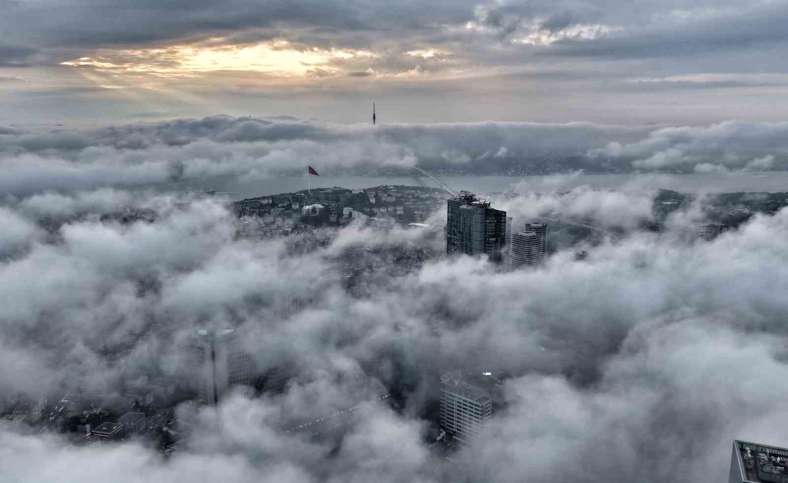 istanbul sisle uyandi mest eden goruntu havadan goruntulendi 1 IMdOIMHn