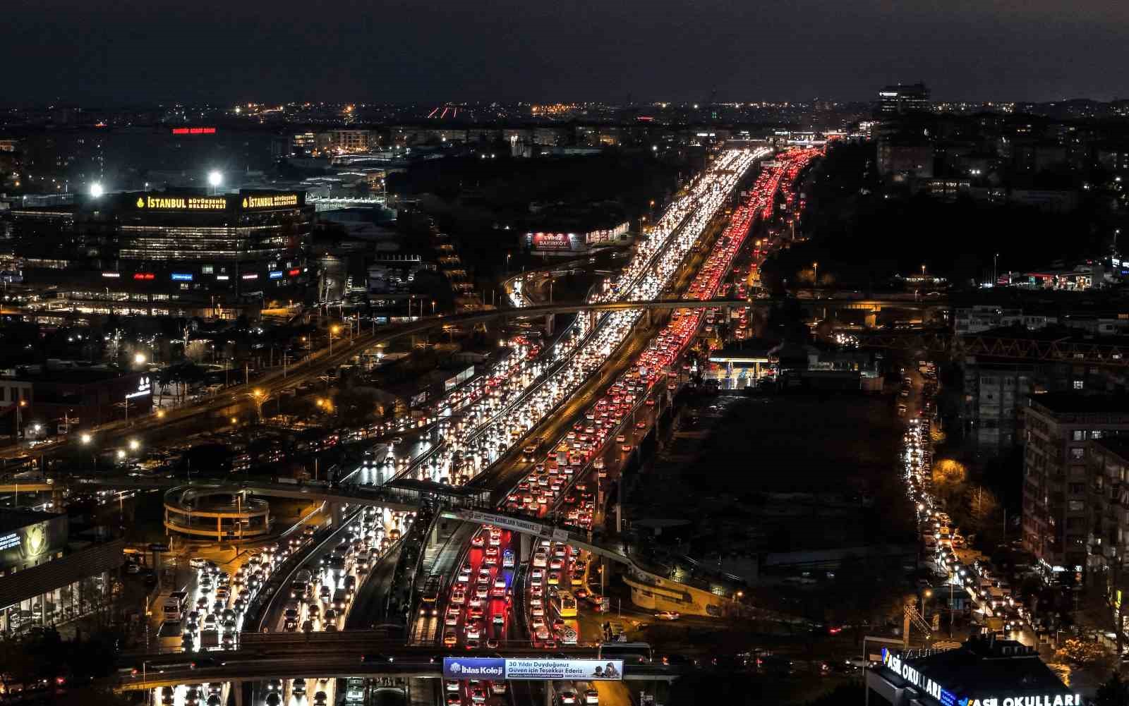 istanbul trafigi ara tatil dinlemedi 3 UcDMfShc