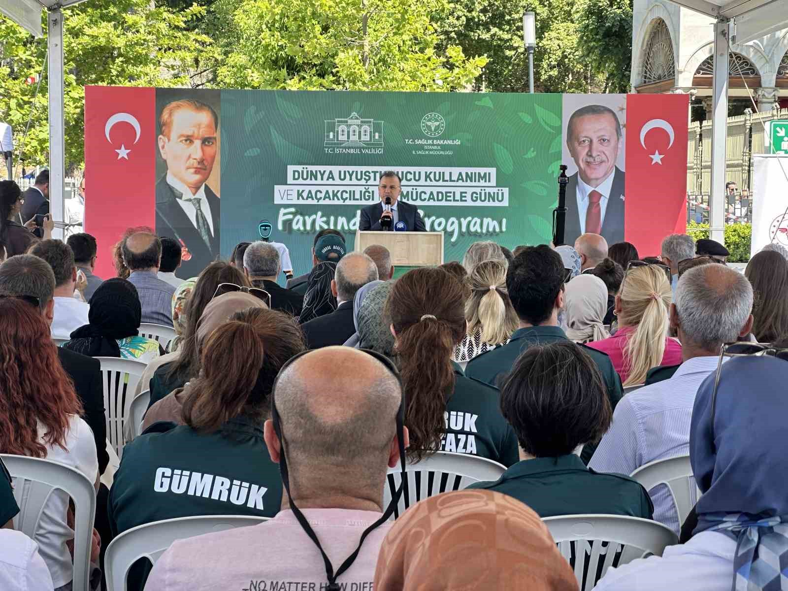 istanbul vali yardimcisi gozen uyusturucu kullanimi ve bagimlilik artik asrimizin en buyuk problemi haline 81FT8bfb