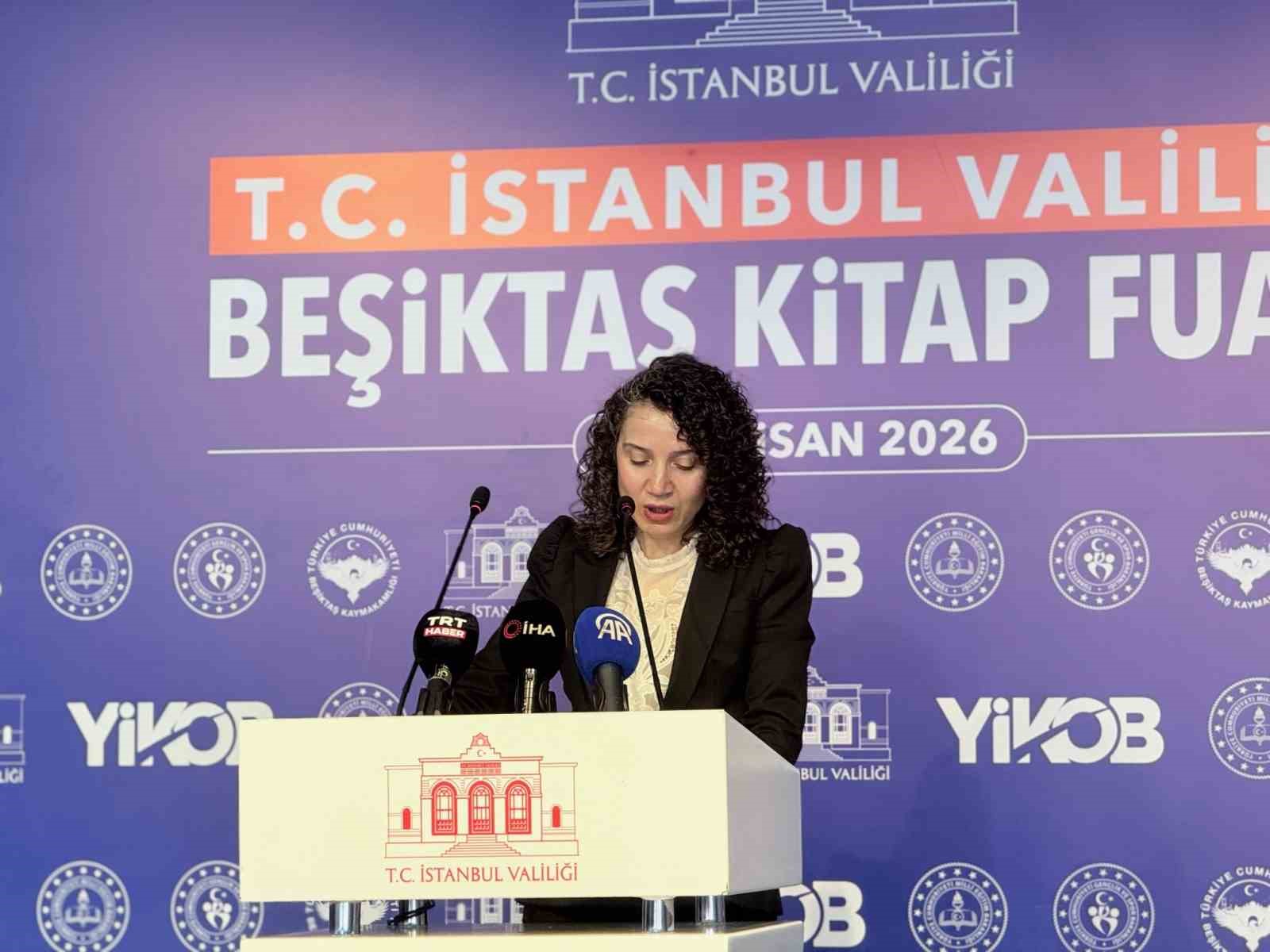 istanbul valiligi besiktas kitap fuari duzenlenen torenle acildi 4 jYnU8DJj