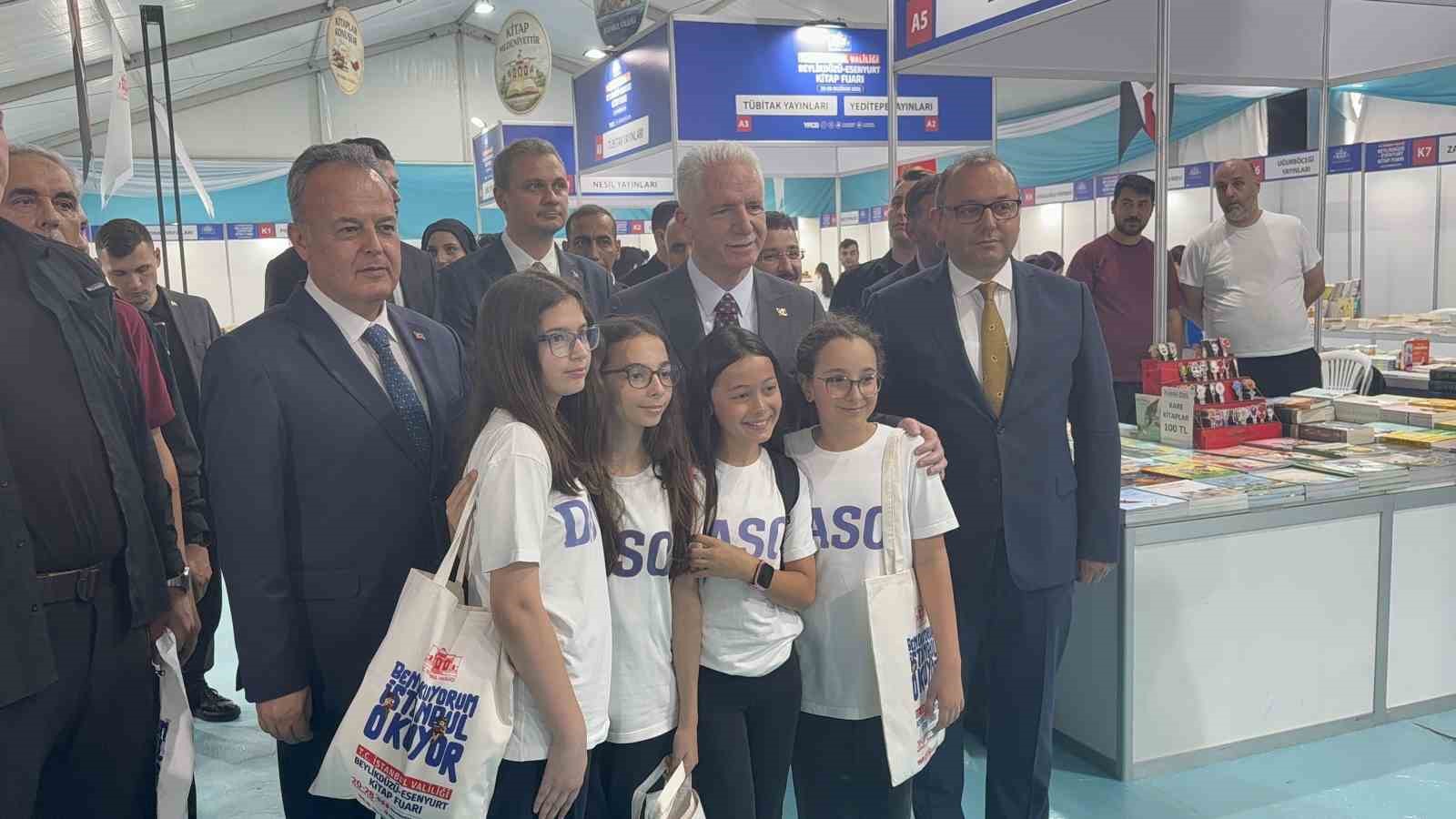 İstanbul Valiliği Kitap Fuarı Beylikdüzü’nde kapılarını açtı 4 istanbul valiligi kitap fuari beylikduzunde kapilarini acti 0 RJ43vIvY