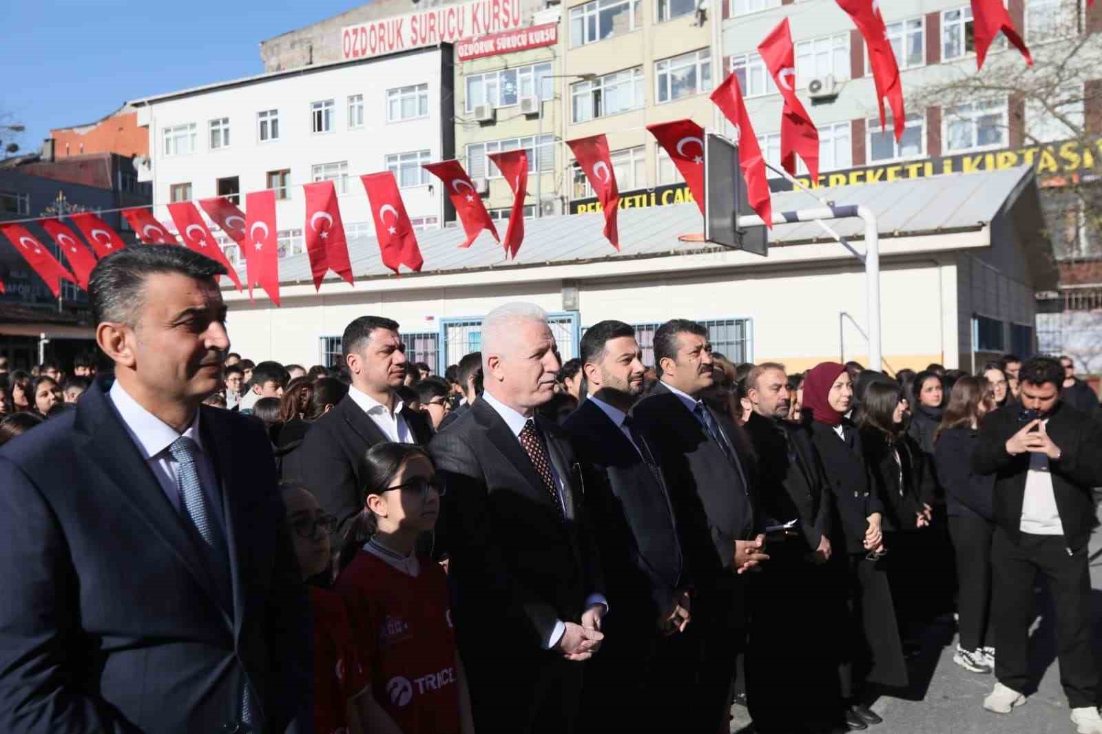 istanbul valisi davut gul istanbulda 1 milyon lisansli sporcu hedefimiz var 1 dP3Panf9