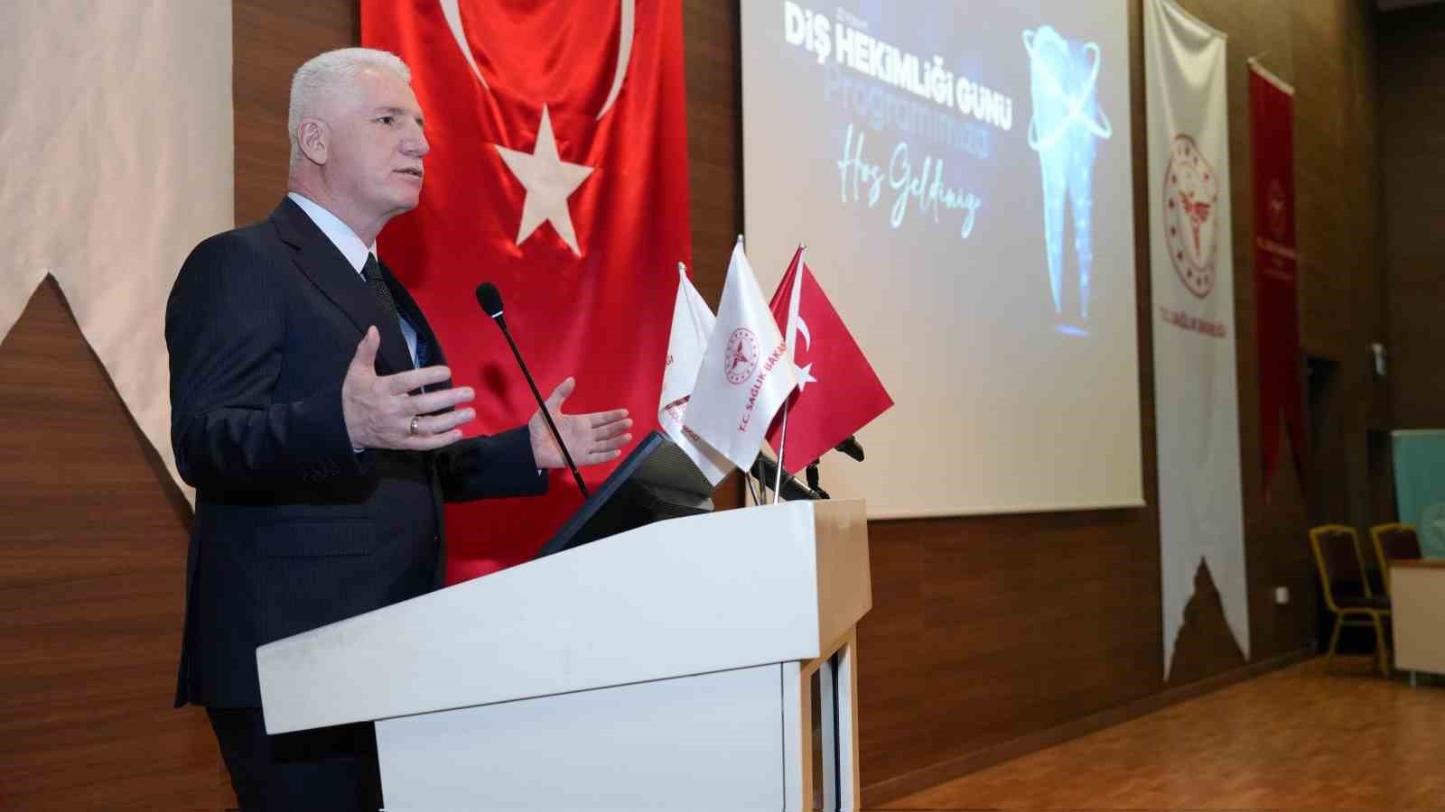 istanbul valisi gul haydarpasa hastanesi binden fazla sancaktepe hastanesi ise 4 bin yatakli olacak LTiOaz9z