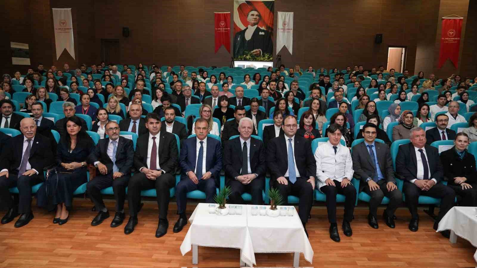 istanbul valisi gul haydarpasa hastanesi binden fazla sancaktepe hastanesi ise 4 bin yatakli olacak yJrGT6K6